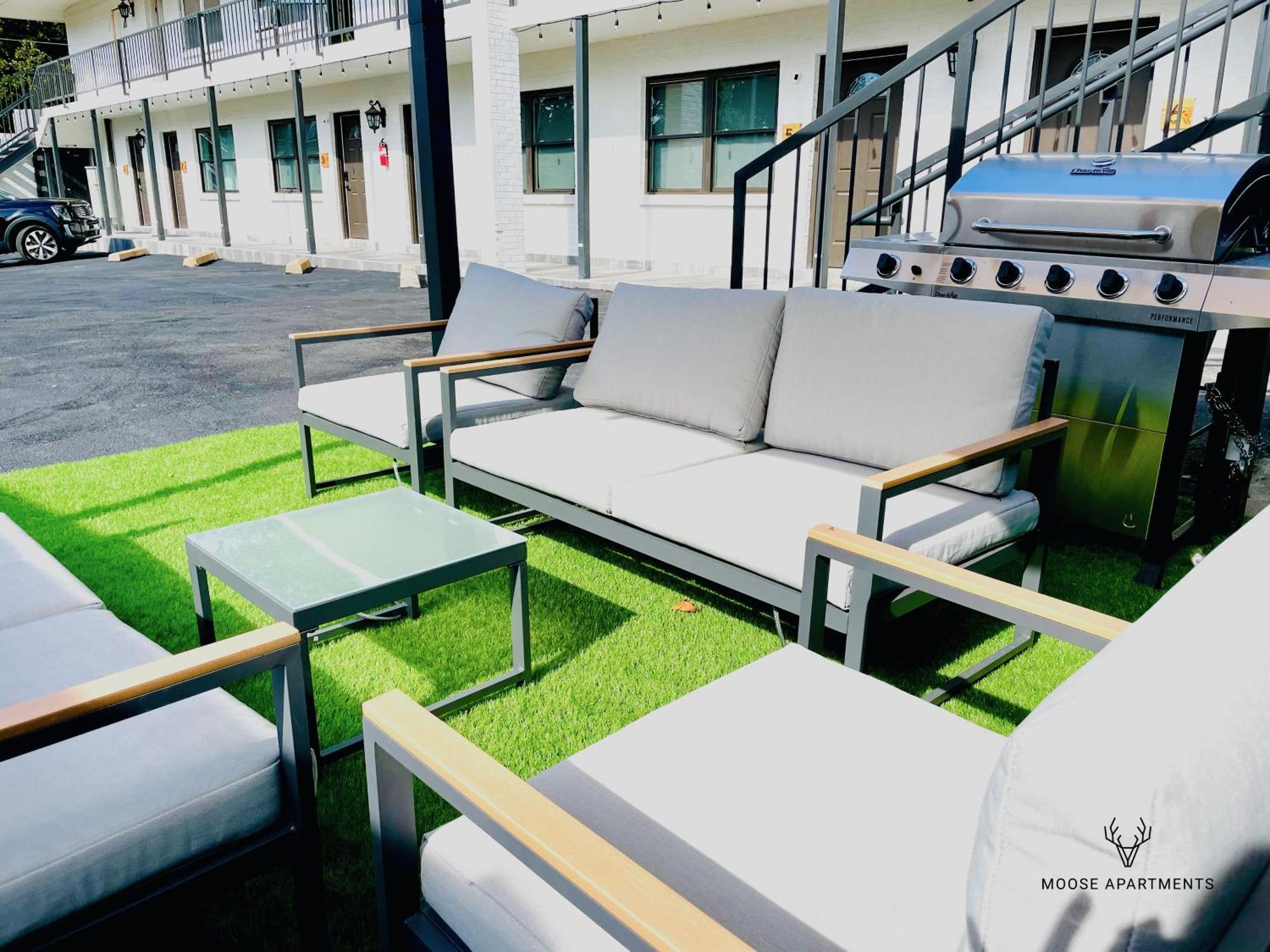 The Moose #12 - Brand New Modern Luxe Loft With Free Parking, King Bed & Fast Wifi Appartement Memphis Buitenkant foto
